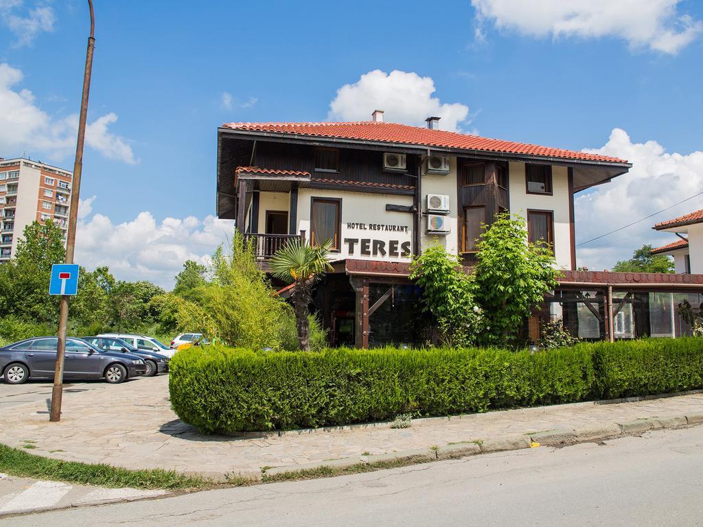 Hotel Teres Казанлык Экстерьер фото